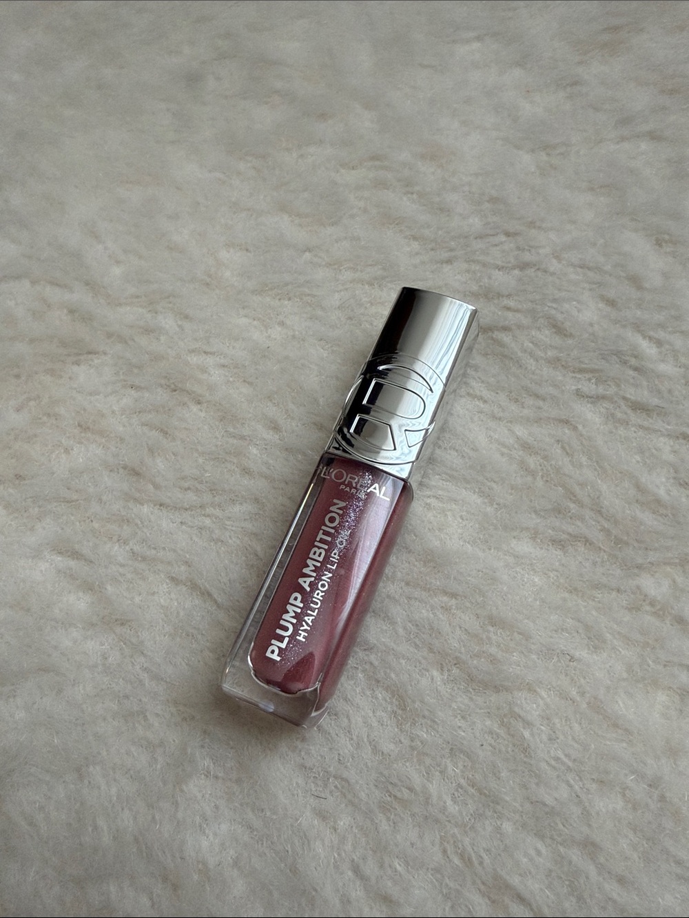L’Oréal Hyaluron Lip Oil in shade 670 Rosewood Lights